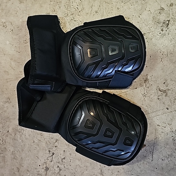 Knee Pads - Heavy Duty for Work - Picture 2 of 3